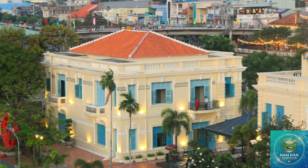 nhà công tử bạc liêu