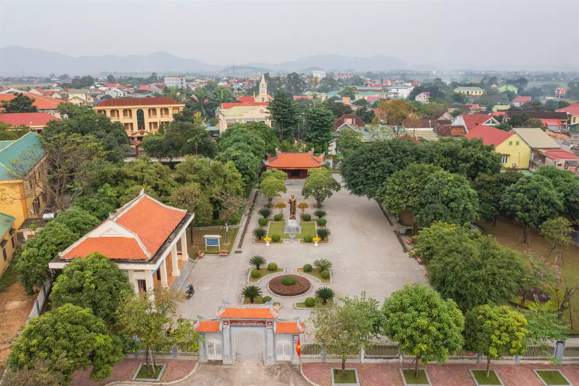 nhà lưu niệm phan bội châu nam đàn - Hình 5