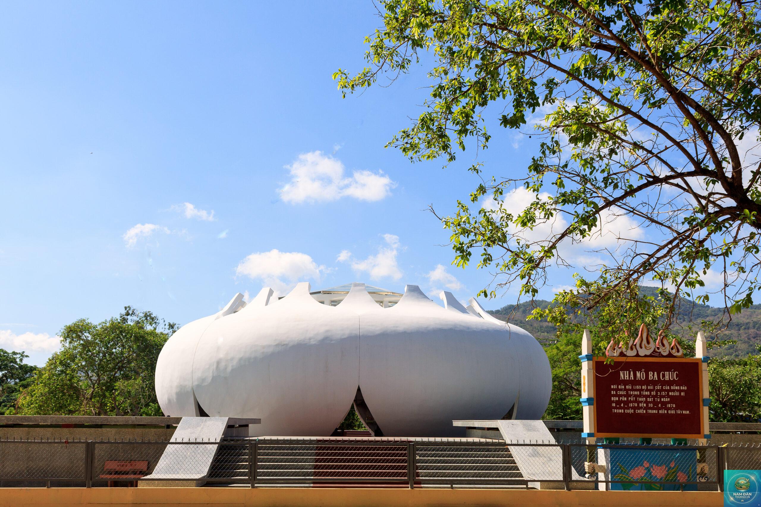 nhà mồ ba chúc - Hình 1