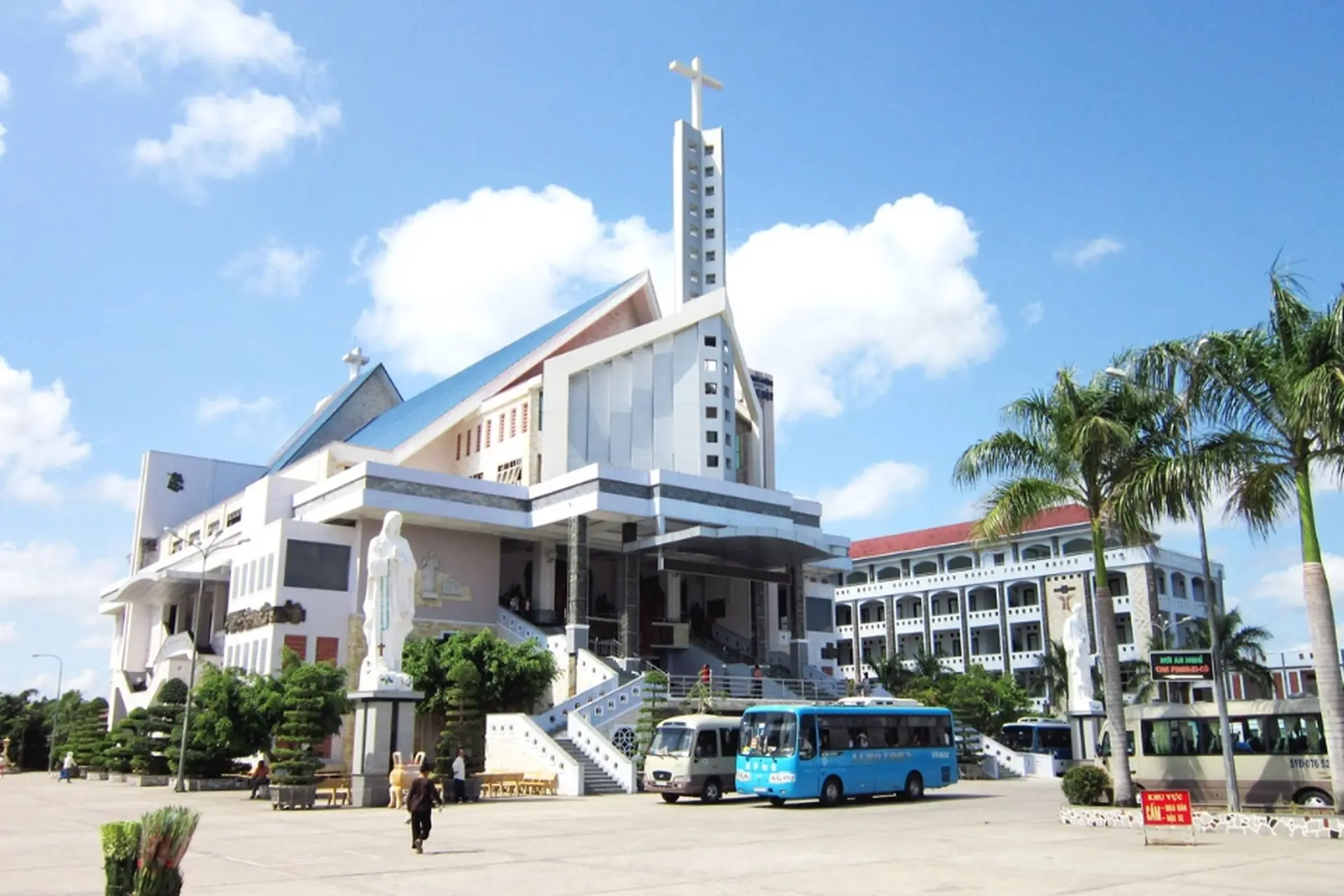 nhà thờ cha diệp - Hình 1