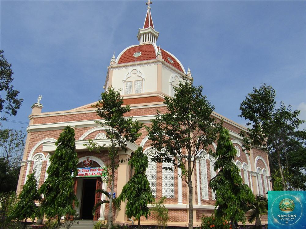 nhà thờ chính tòa trà vinh - Hình 2