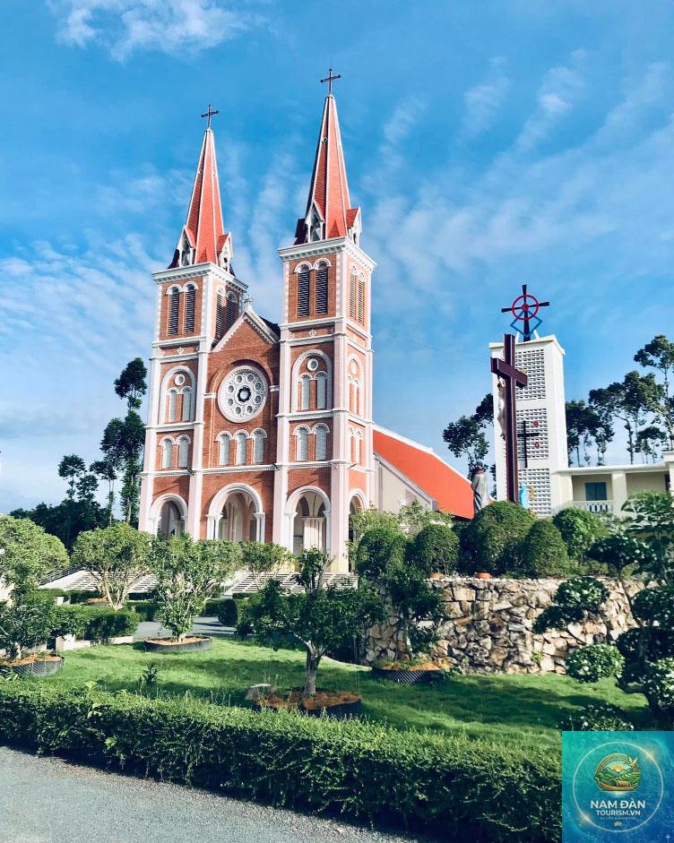 nhà thờ chính tòa trà vinh - Hình 3