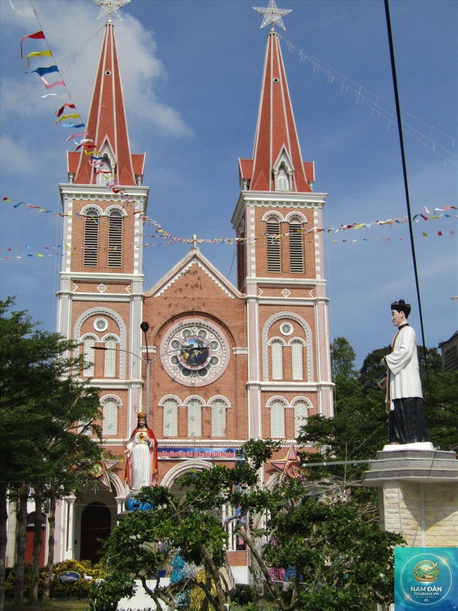 nhà thờ chính tòa trà vinh - Hình 1