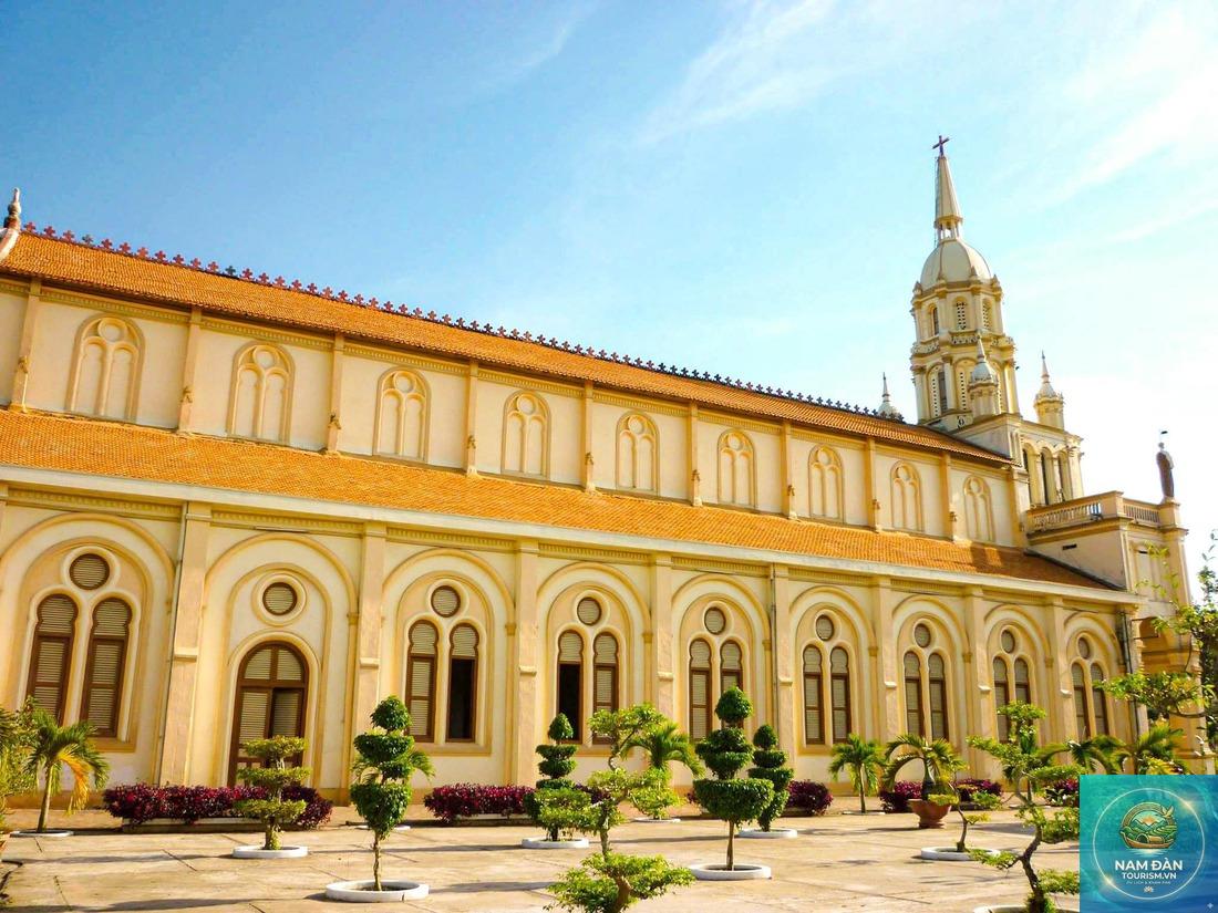 nhà thờ cù lao giêng - Hình 2