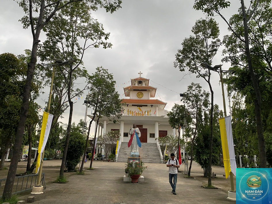 nhà thờ đức hòa - Hình 3