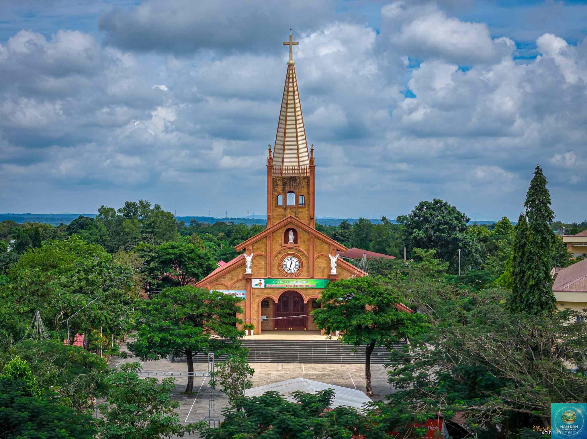 nhà thờ giá rai - Hình 3