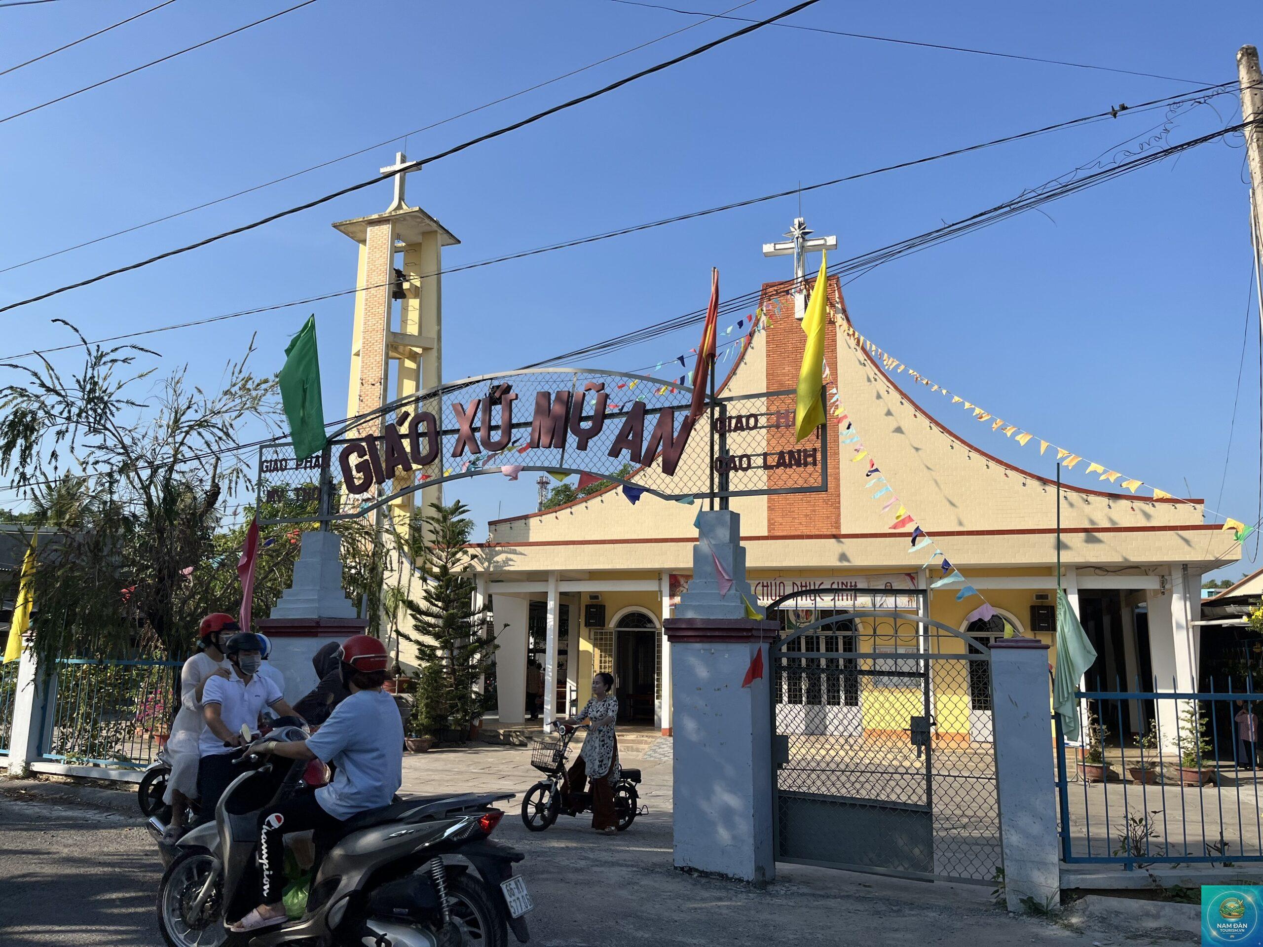 nhà thờ tháp mười - Hình 2