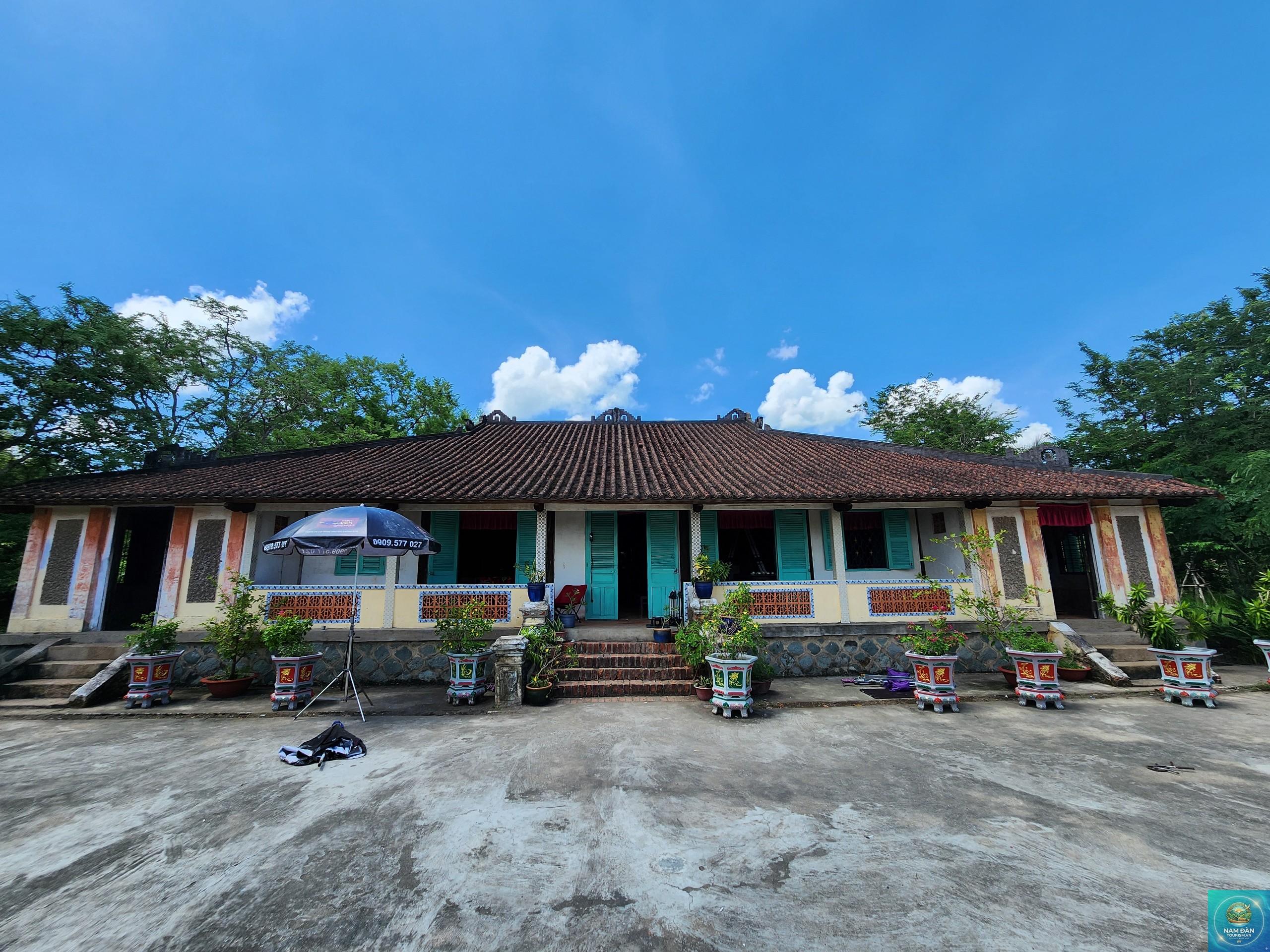 nhà trăm cột - Hình 5