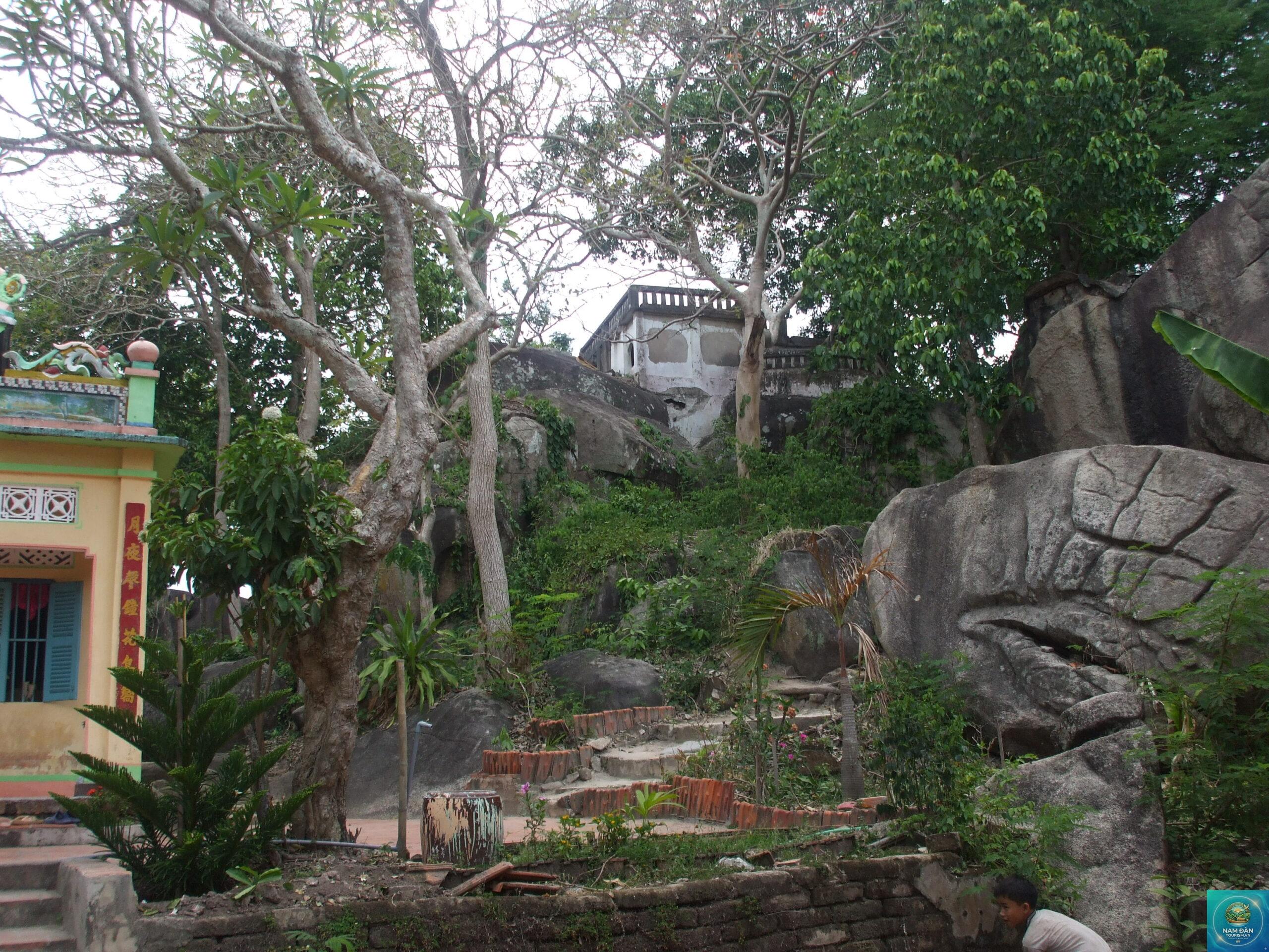 núi nước - Hình 1