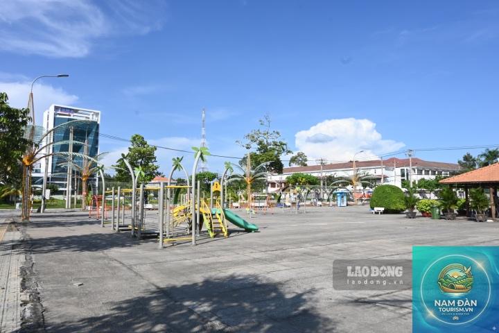 quảng trường bến tre - Hình 2