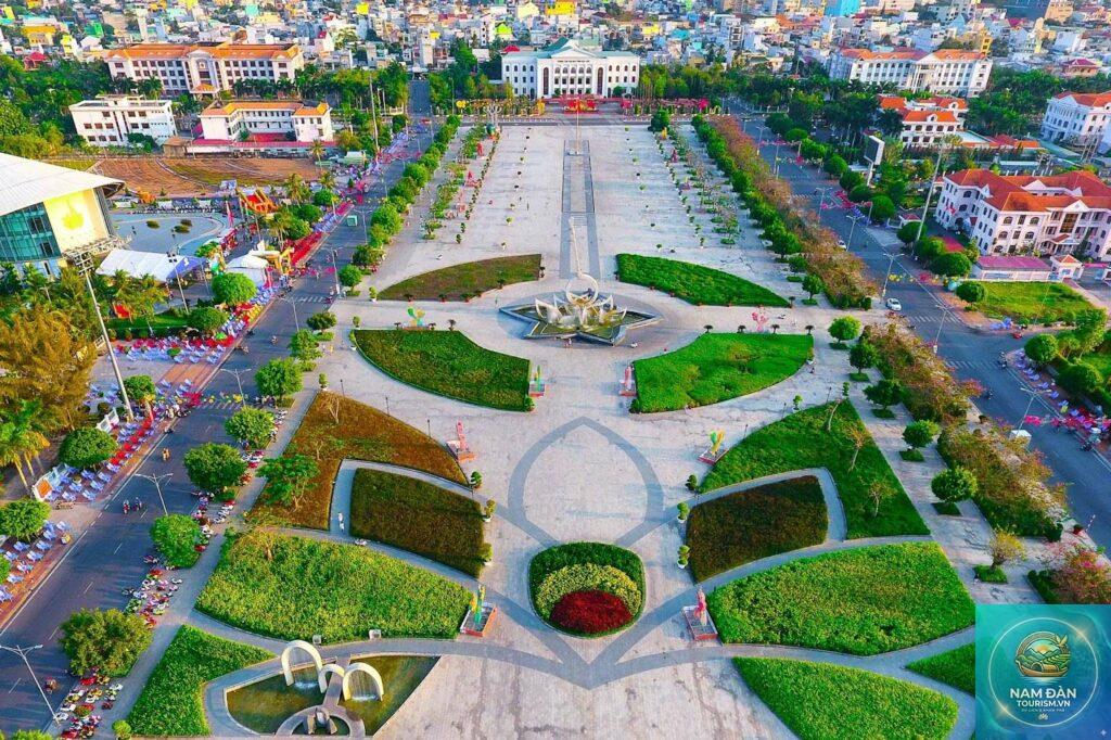 quảng trường hùng vương bạc liêu