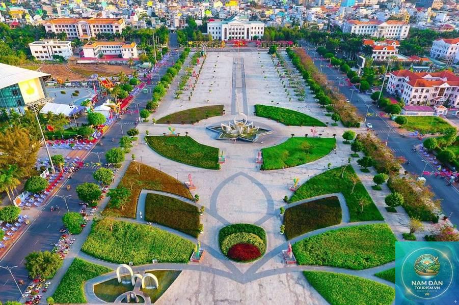quảng trường thanh niên bạc liêu