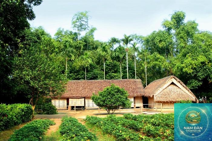 quê hương chủ tịch hồ chí minh