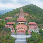 Review chùa Đại Tuệ: Trải nghiệm tâm linh giữa núi rừng thiêng liêng và kiến trúc độc đáo Review chùa Đại Tuệ: Trải nghiệm tâm linh giữa núi rừng thiêng liêng và kiến trúc độc đáo
