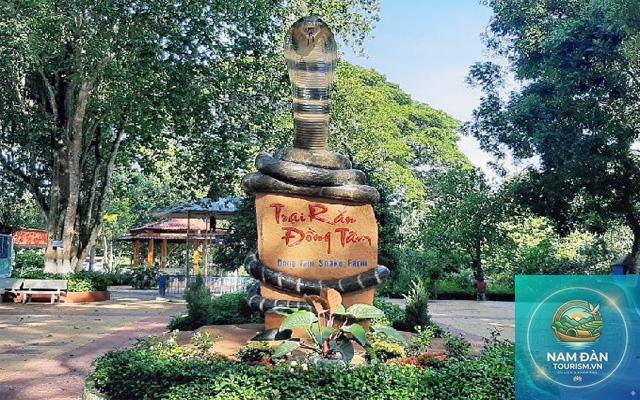 trại rắn đồng tâm