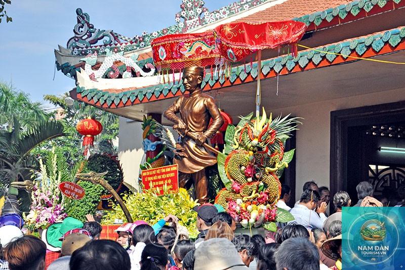 văn khấn đền thờ anh hùng dân tộc - Hình 1