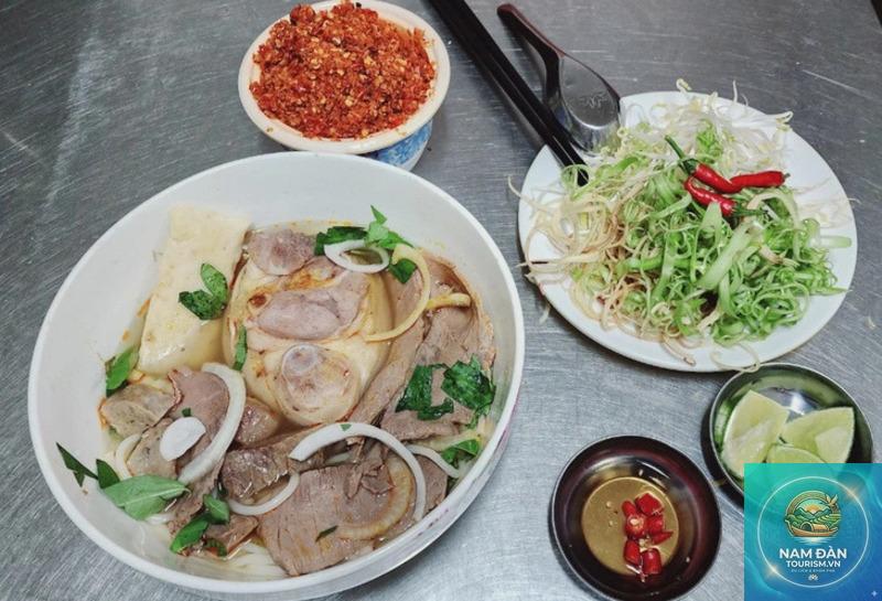 Bún Bò Huế 14B Quận 1 - Hình 2