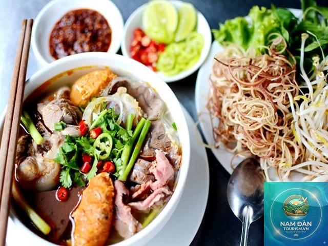 Bún Bò Huế Đông Ba Quận 3 - Hình 2