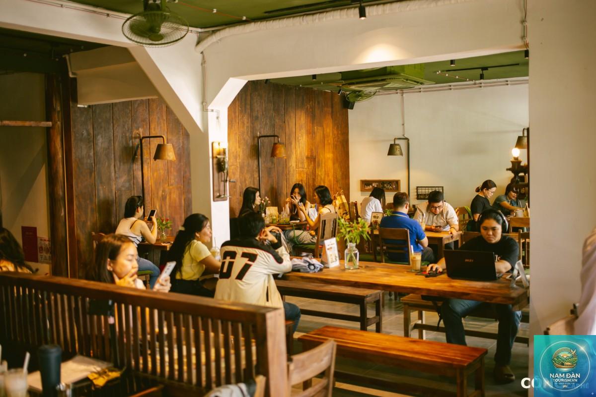 Cộng Cà Phê Võ Thị Sáu Quận 3 - Hình 1