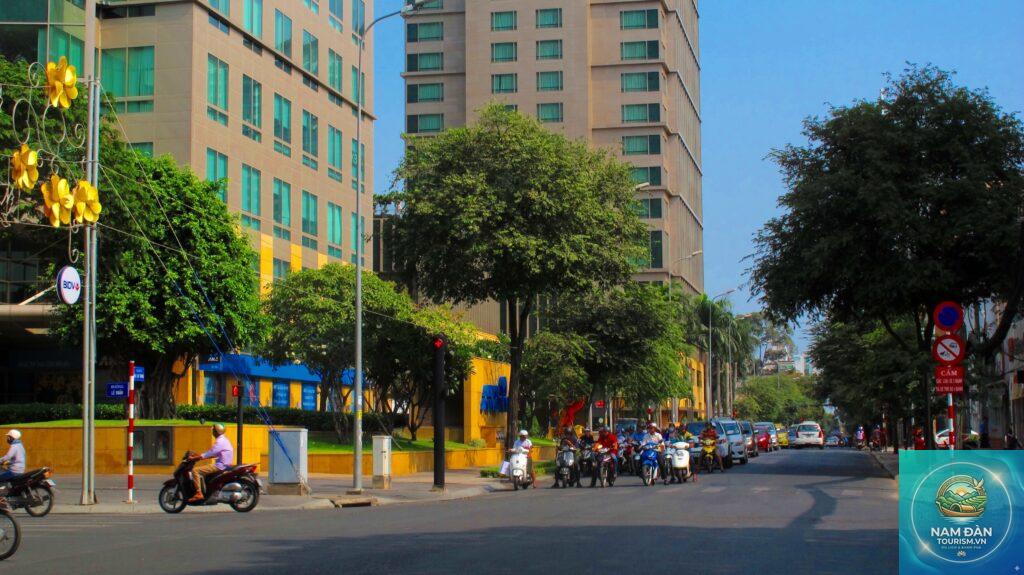 Đường Hai Bà Trưng Quận 3
