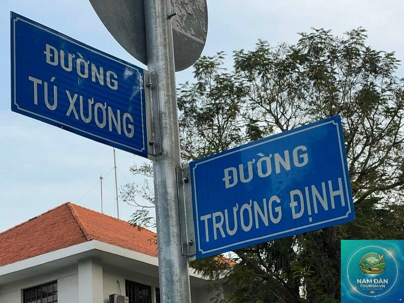 Đường Tú Xương Quận 3