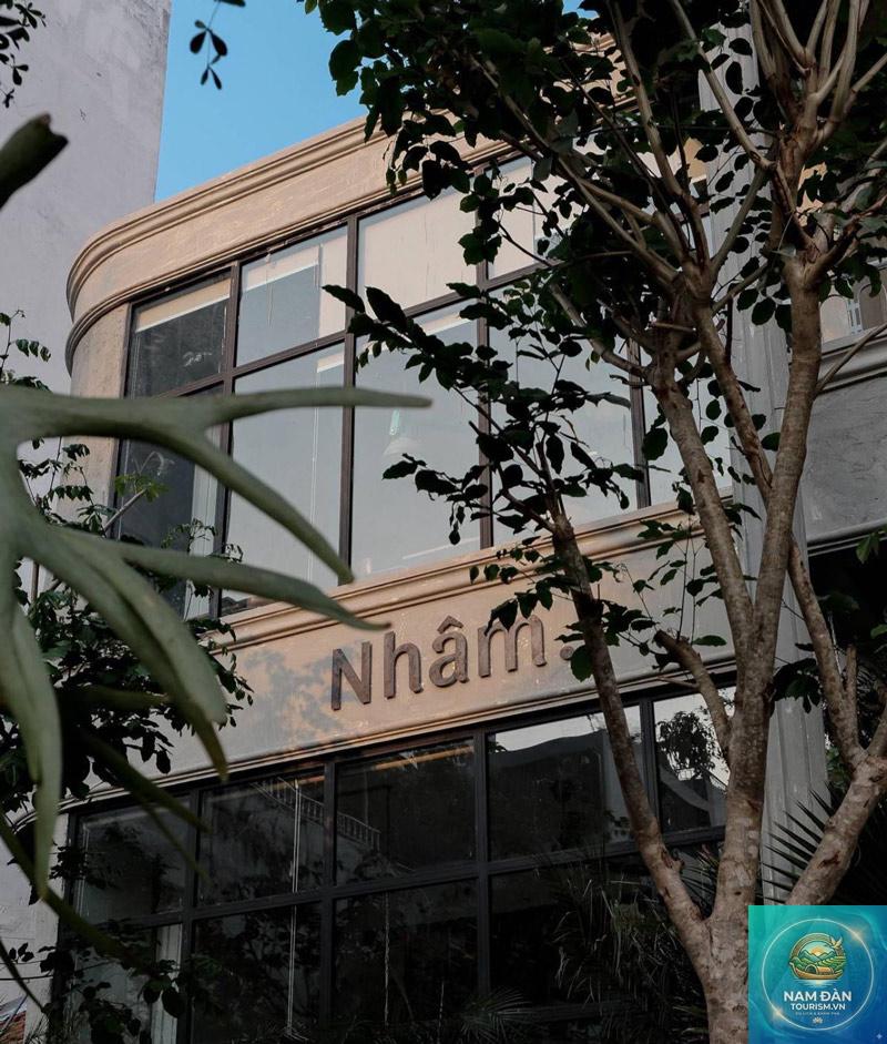 Nhâm Coffee Quận 3 - Hình 1