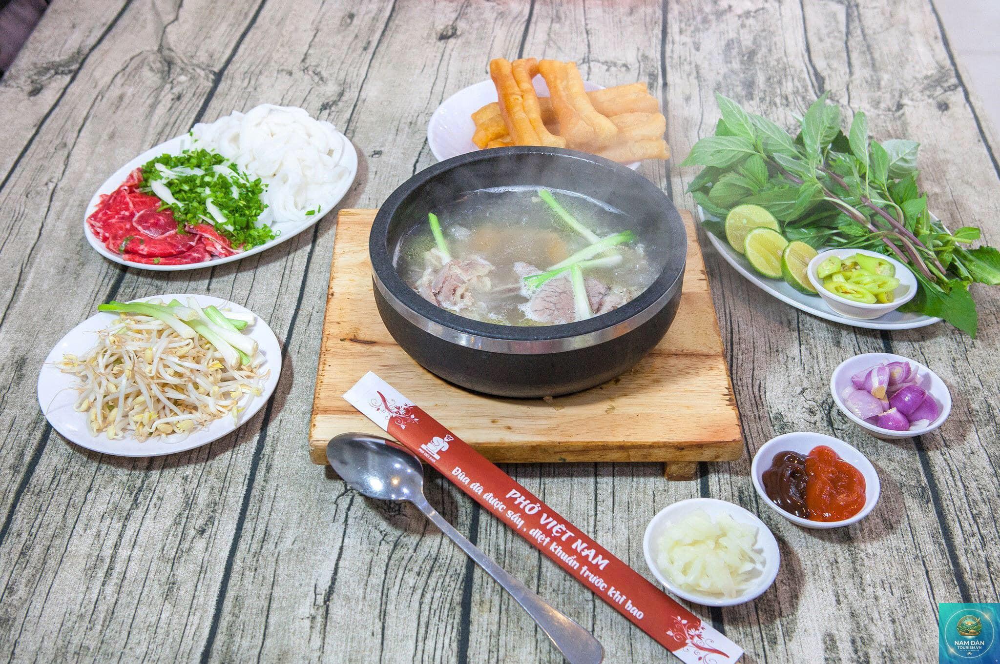 Phở Việt Nam Quận 3 - Hình 1