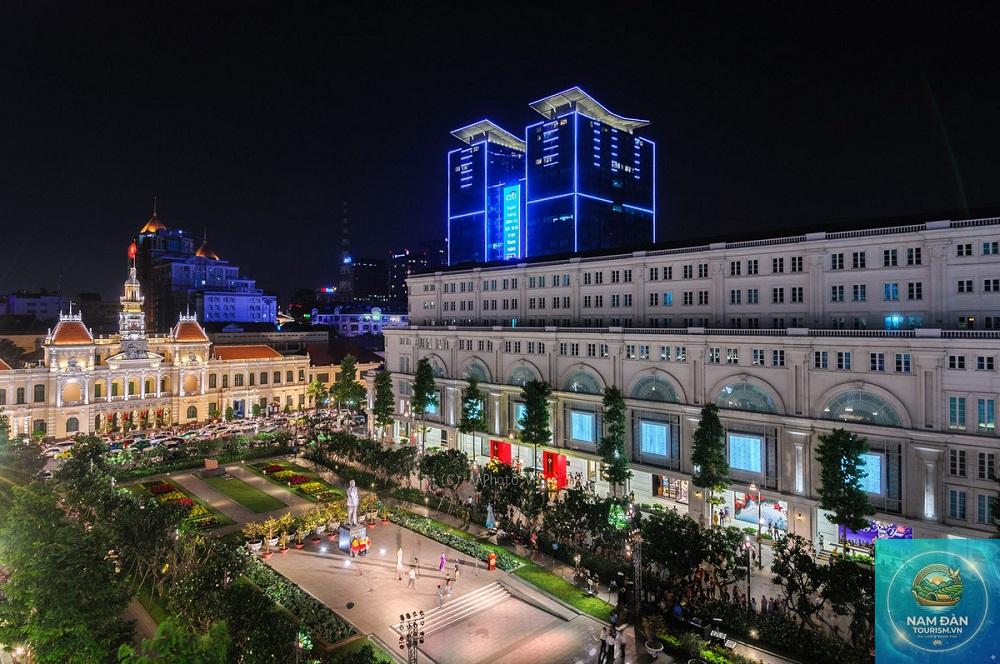 Phố đi bộ Nguyễn Huệ Quận 1 - Hình 5