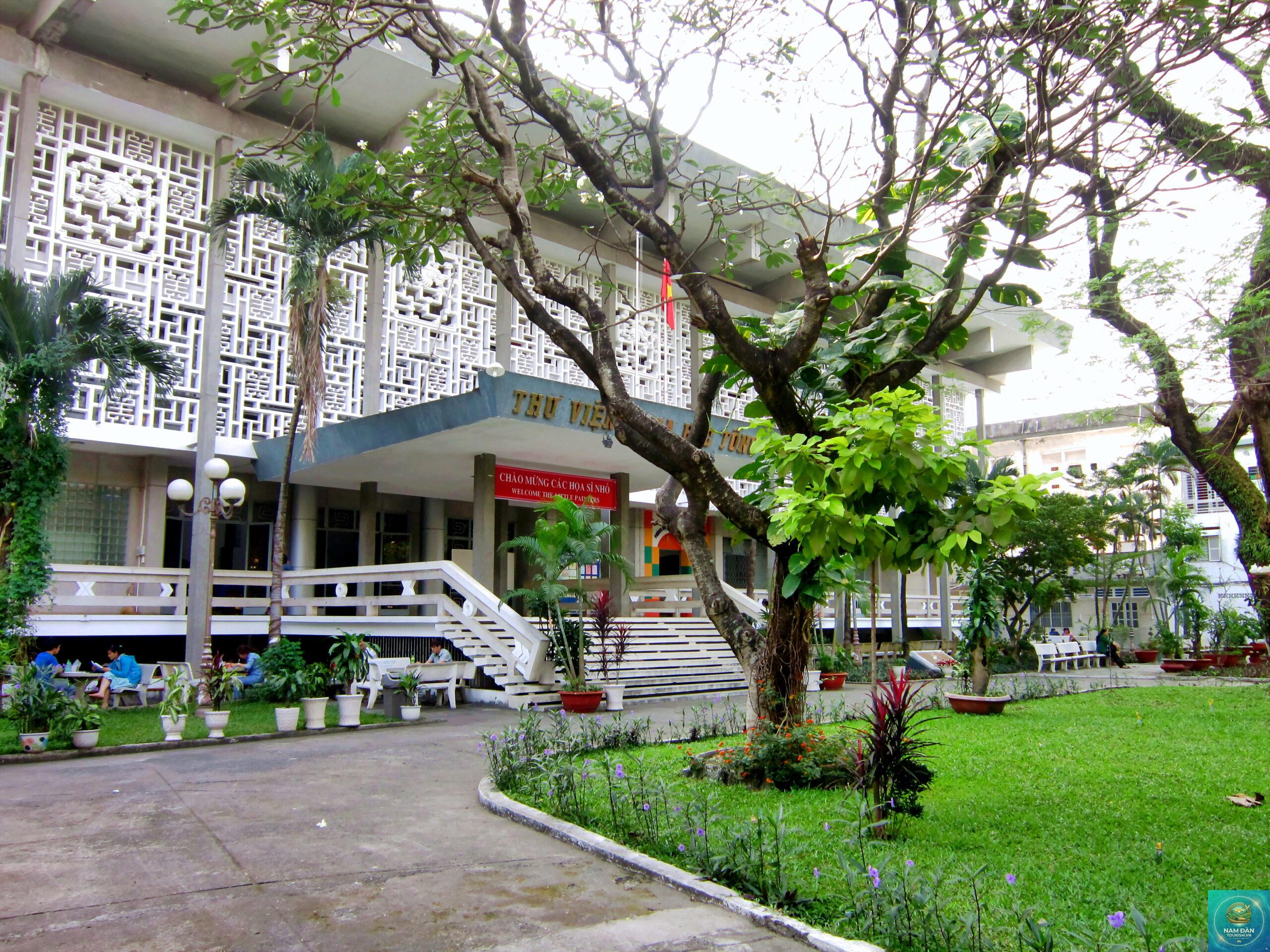 Thư viện Khoa học Tổng hợp TP.HCM Quận 3 - Hình 1