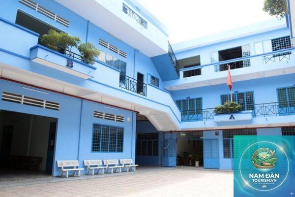 Trường THCS Hai Bà Trưng Quận 3 - Hình 3
