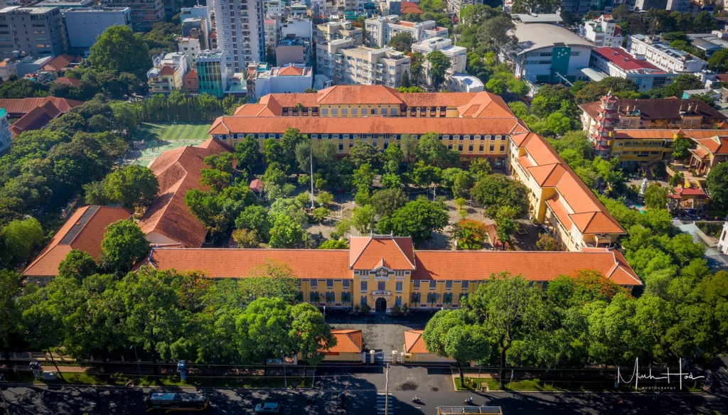 Trường THPT Nguyễn Thị Minh Khai Quận 3