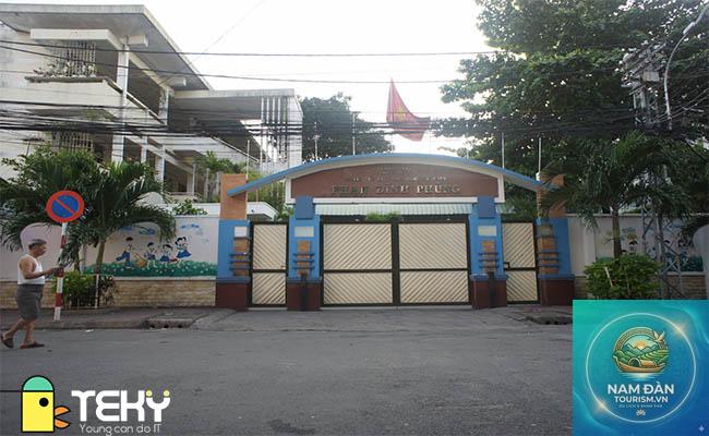 Trường Tiểu học Phan Đình Phùng Quận 3 - Hình 1