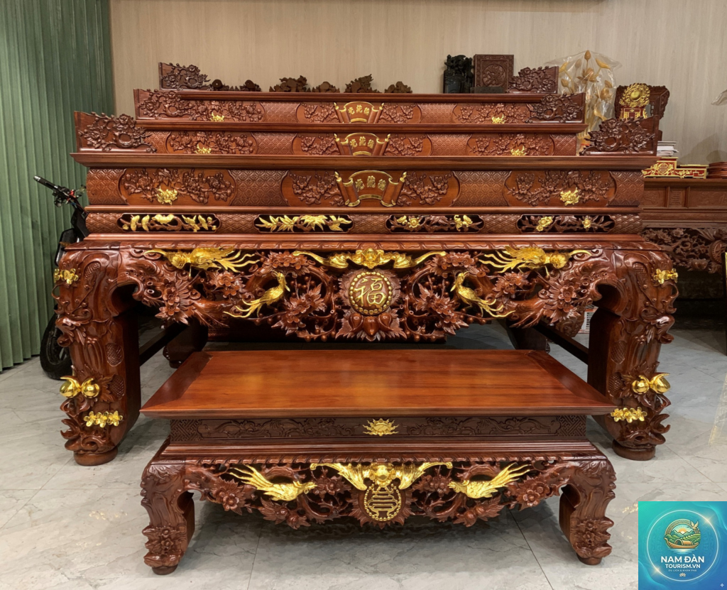 bàn thờ gỗ