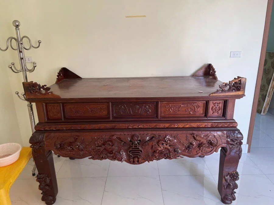 bỏ bàn thờ cũ - Hình 2