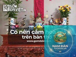 có nên cúng hoa giả