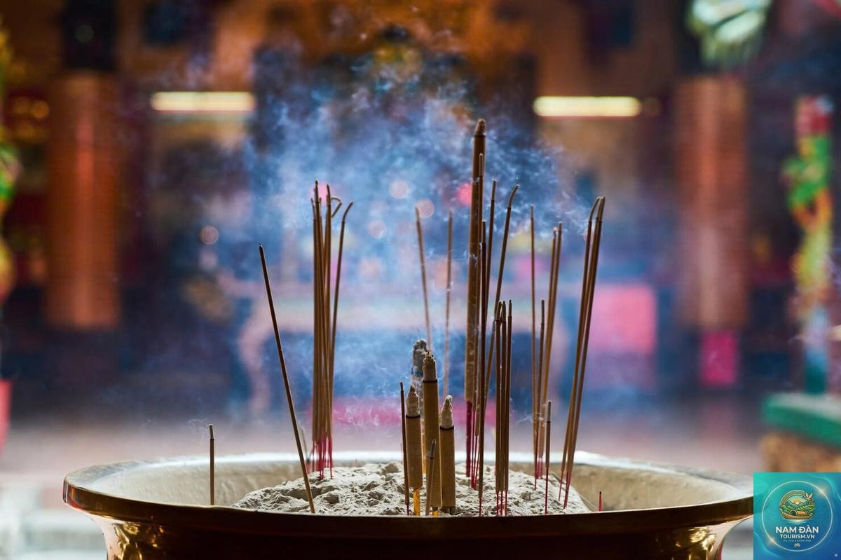 giờ thắp hương - Hình 5