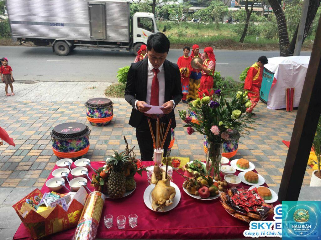 phong tục cúng khai trương
