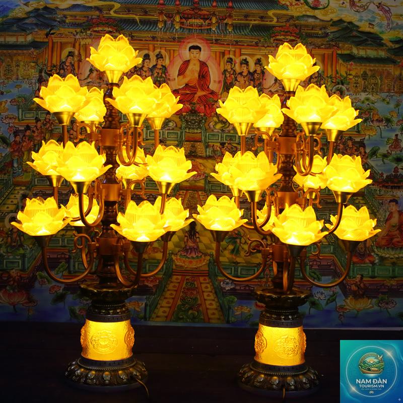 thắp đèn bàn thờ - Hình 1
