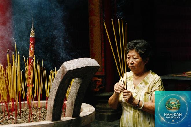 thắp hương
