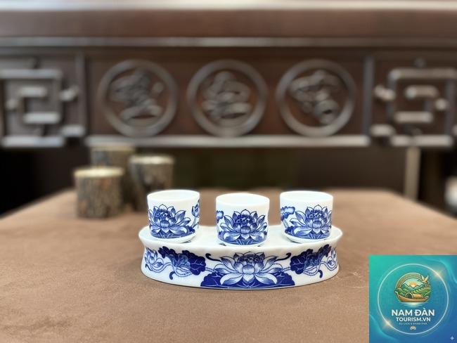 thay nước bàn thờ